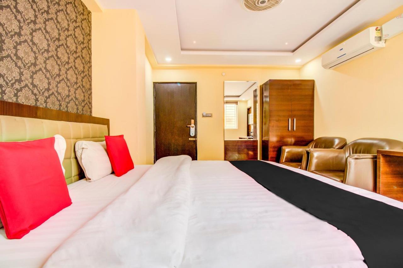Capital O 5381 The Emirates Hotel Bangalore Exterior photo